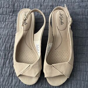Life Stride Women's Beige Slingback Sandals
